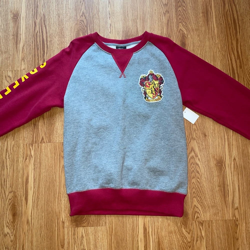 Warner Bros. Gryffindor Sweatshirt - Gray and Red